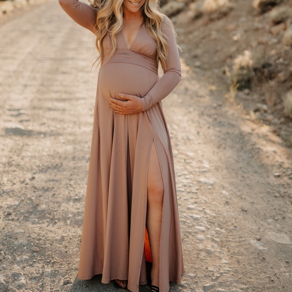 Baltic Born Ariana - Picture 1 of 3